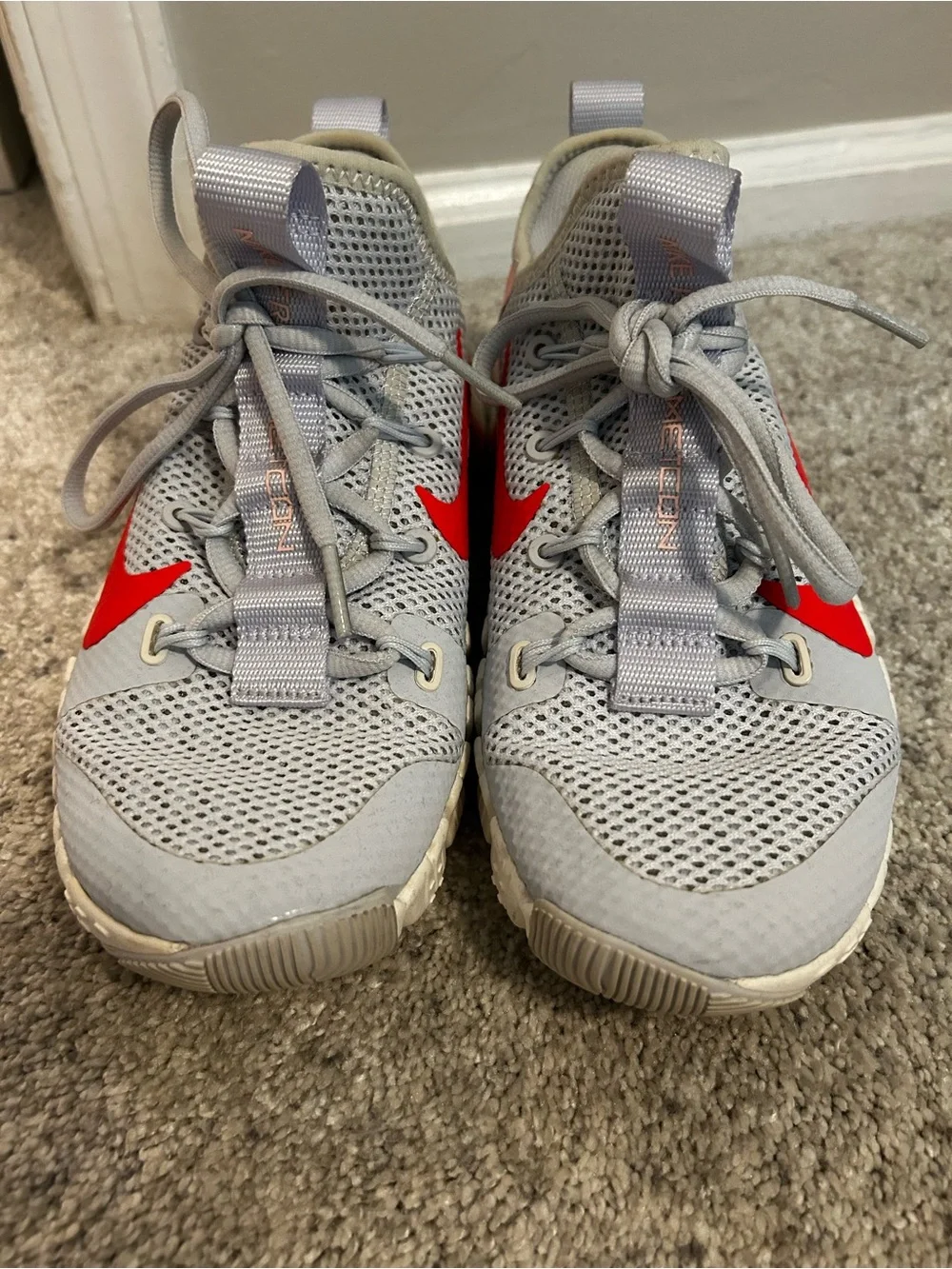 Nike sneakers like new worn once